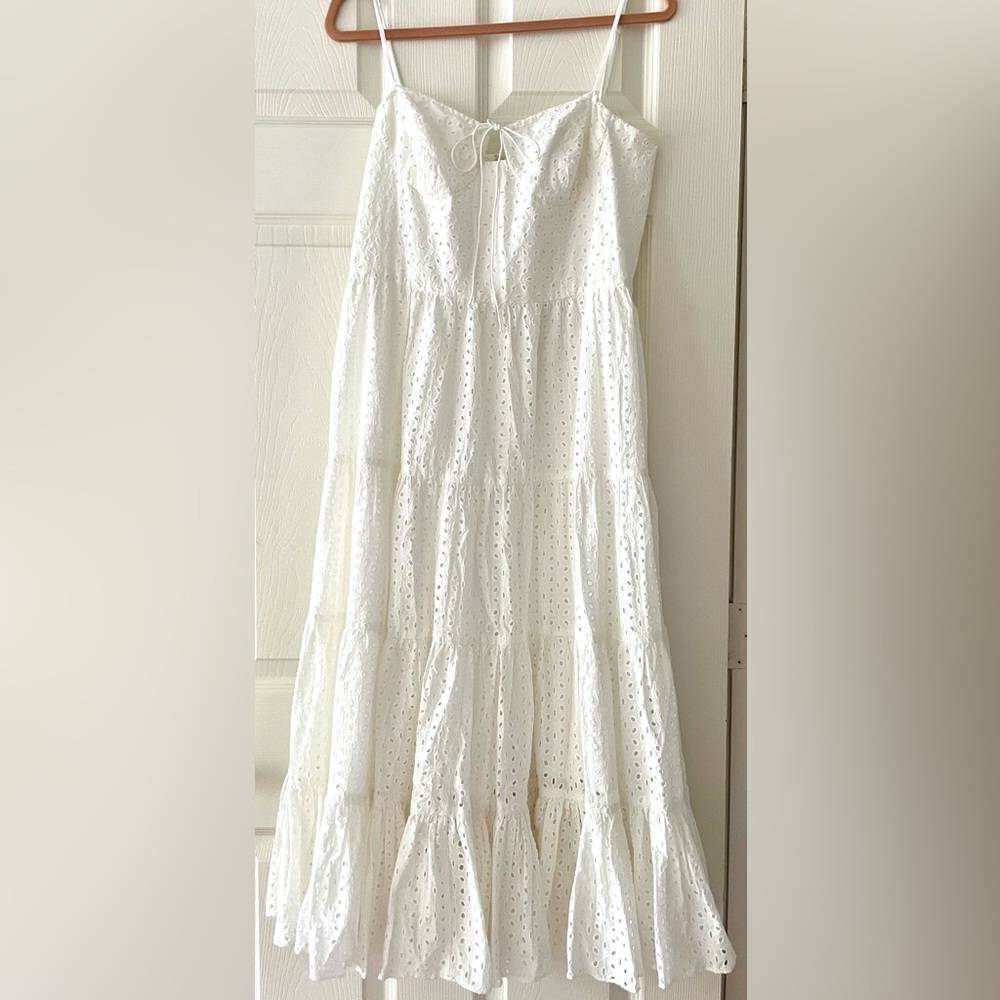 NWT WAYF White Eyelet Midi Tiered Dress. Size M